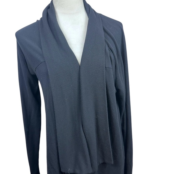 Athleta black open front sweater/jacket/wrap size medium - Picture 2 of 6